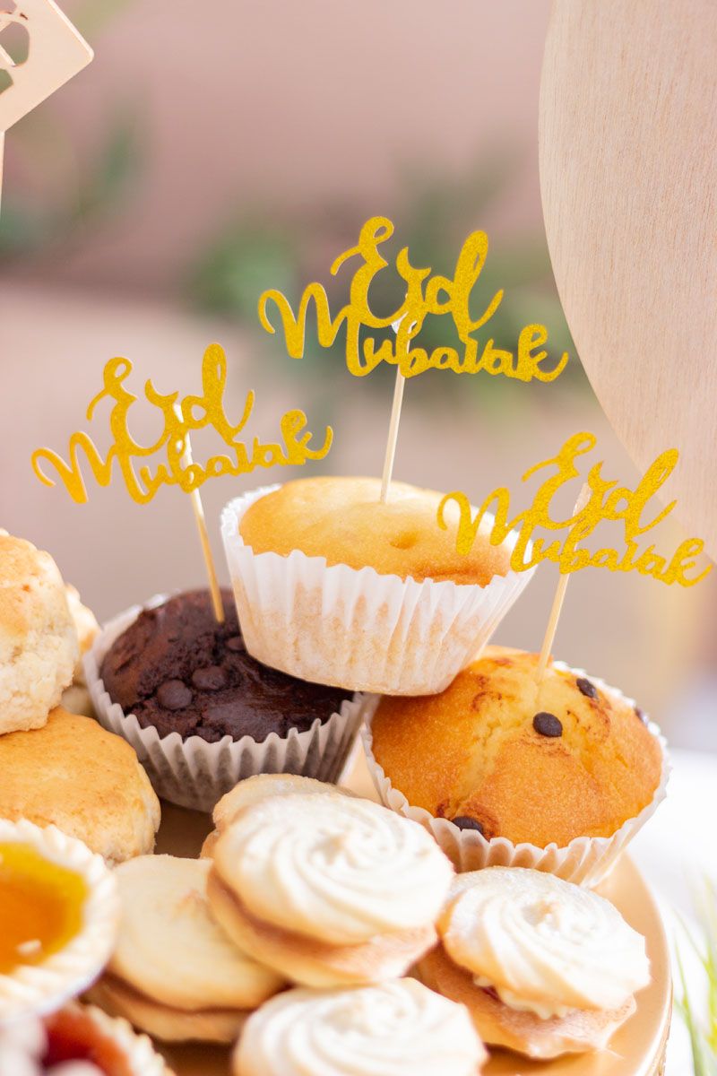 Eid Mubarak - Gold Glitter Paper Cupcake Toppers (Pack of 5)