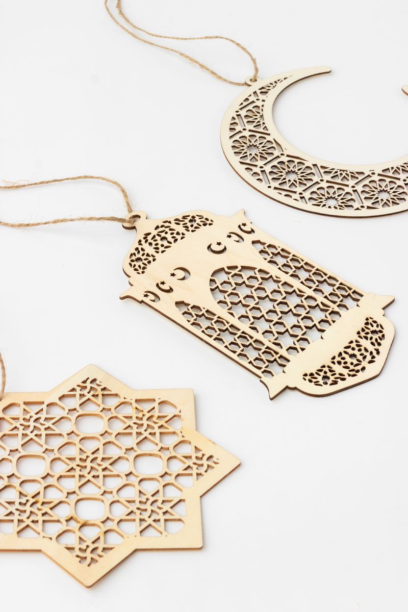 Hanging Ornaments Decorations (Set of 3)